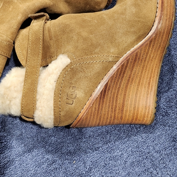 Boots - Picture 6 of 8